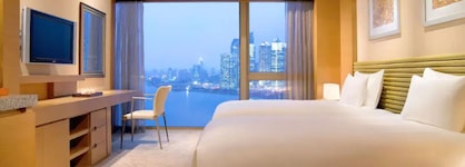 Hyatt On The Bund