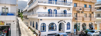 Iro Hotel - Adults Friendly