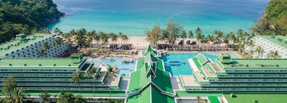 Le Meridien Phuket Beach Resort
