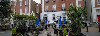 Lansdowne Hotel