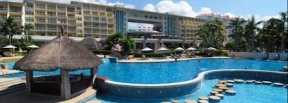 Days Hotel & Suites