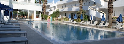 Paleos Apartments
