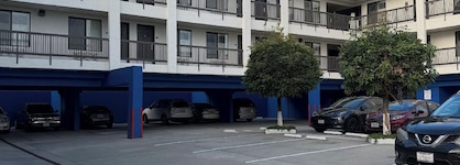 Days Inn By Wyndham San Francisco South Oyster Point Airport