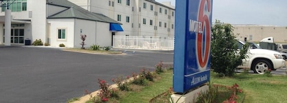 Motel 6 Montgomery Airport