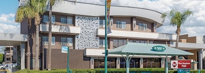 Best Western Plus Park Place Inn & Mini Suites