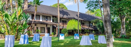 Safari Park Hotel And Casino