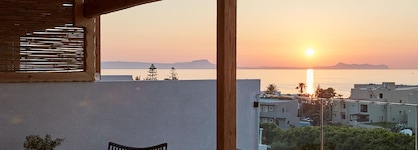 The Syntopia Hotel