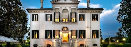 Villa Franceschi Hotel & Resort
