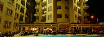 Kleopatra Royal Palm Hotel