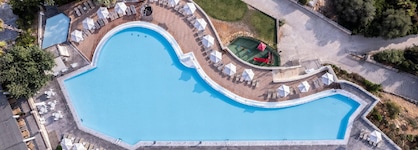Apostolata Island Resort & Spa