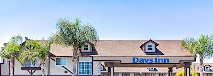 Cabana Inn & Suites