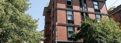 Orange Hotel