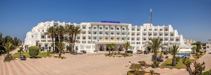 Palmyra Holiday Resort & Spa