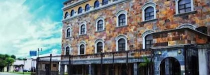 Hotel Plaza Real Suites & Apartments