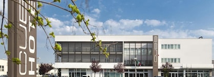 Hotel Cube