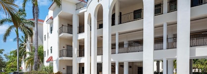 Paseo Del Sol Condohotel By Bric