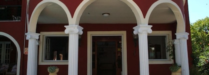 Opera Blue Hotel