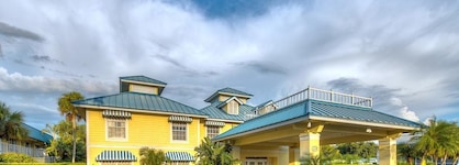 Naples Garden Inn