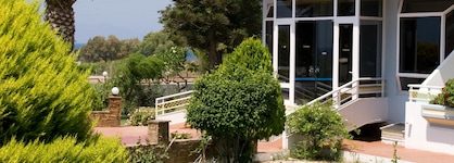 Asterias Bay-Theologos