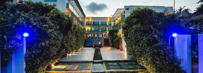 Kc Beach Club & Pool Villas