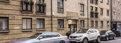 The Knight Residence Apartments By Mansley