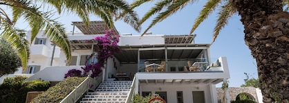 Pnoi Hotel