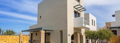 Ledra Maleme Hotel