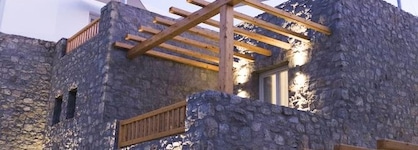 Argo Hotel