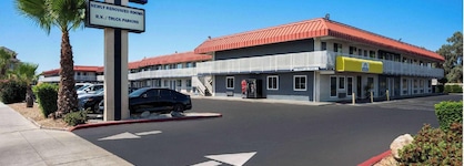 Days Inn By Windham Fresno South