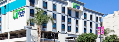 Holiday Inn Express Hotel & Suites Hollywood Walk Of Fame, An Ihg Hotel