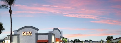 Solara Inn & Suites