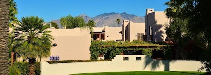 Lodge On The Desert