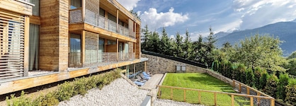 Lajadira Hotel & Spa