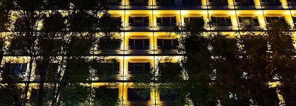 Ani Plaza Hotel