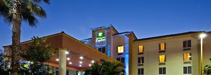 Holiday Inn Express Hotels & Suites Cocoa Beach By Ihg