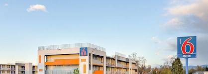 Motel 6 Denver Central - Federal Boulevard