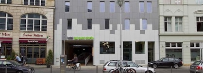 Hotel Gat Point Charlie