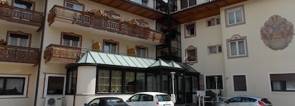 Hotel Chrys