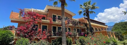 Sunrise Inn Hotel