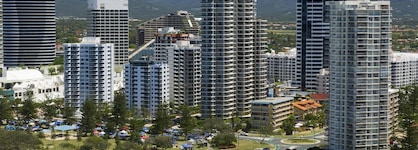Ultiqa Beach Haven At Broadbeach