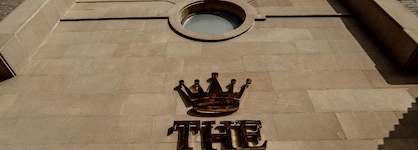 Crown Suites