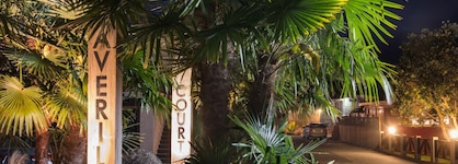 Averill Court Motel
