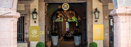 Mesón De Santa Rosa Luxury Hotel