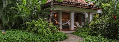 Capitán Suizo Beachfront Boutique Hotel
