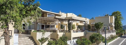 Veronica Hotel