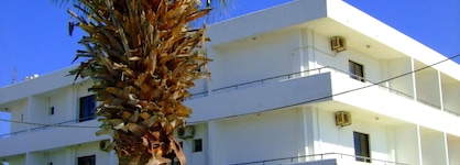 Antonios Hotel
