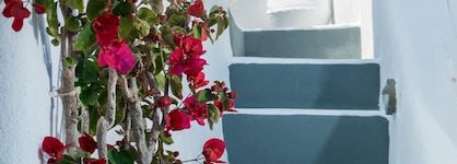Nomikos Villas