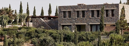 Phāea Blue - Small Luxury Hotels Of The World