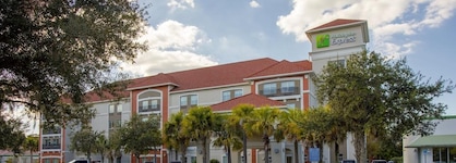 Holiday Inn Express Tampa N I-75 - University Area By Ihg
