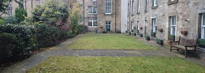 Sonder Royal Garden Apartments
